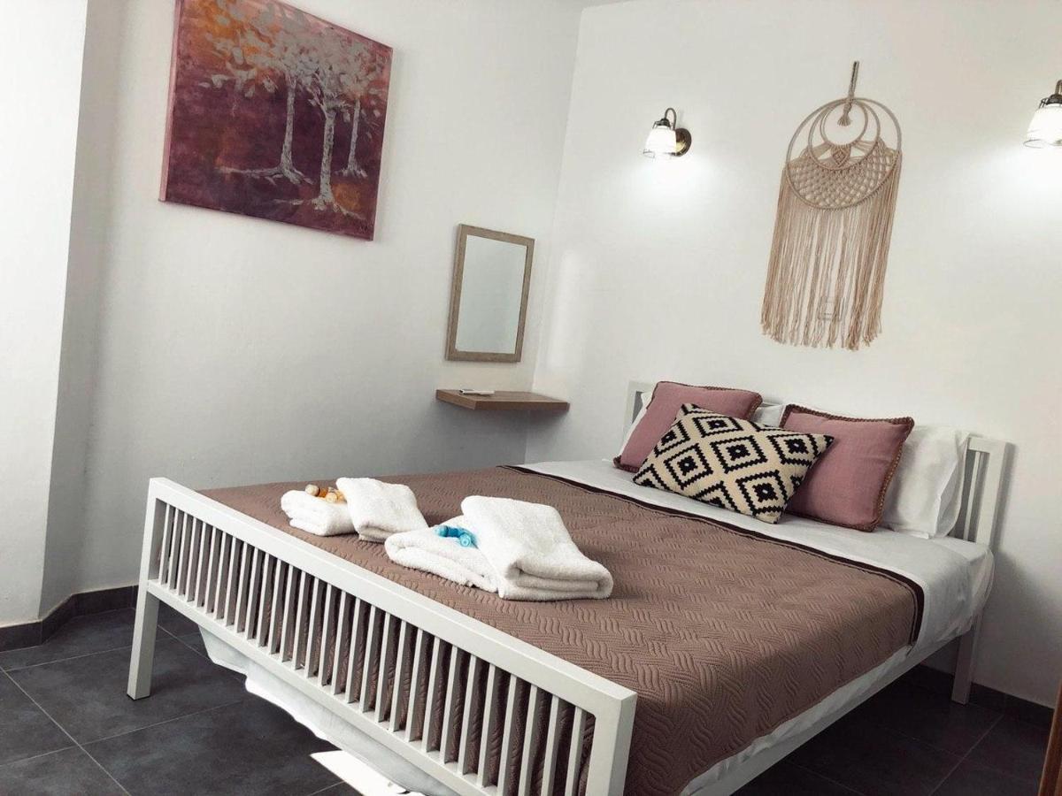 Katsikantaris Homes Paphos Bagian luar foto